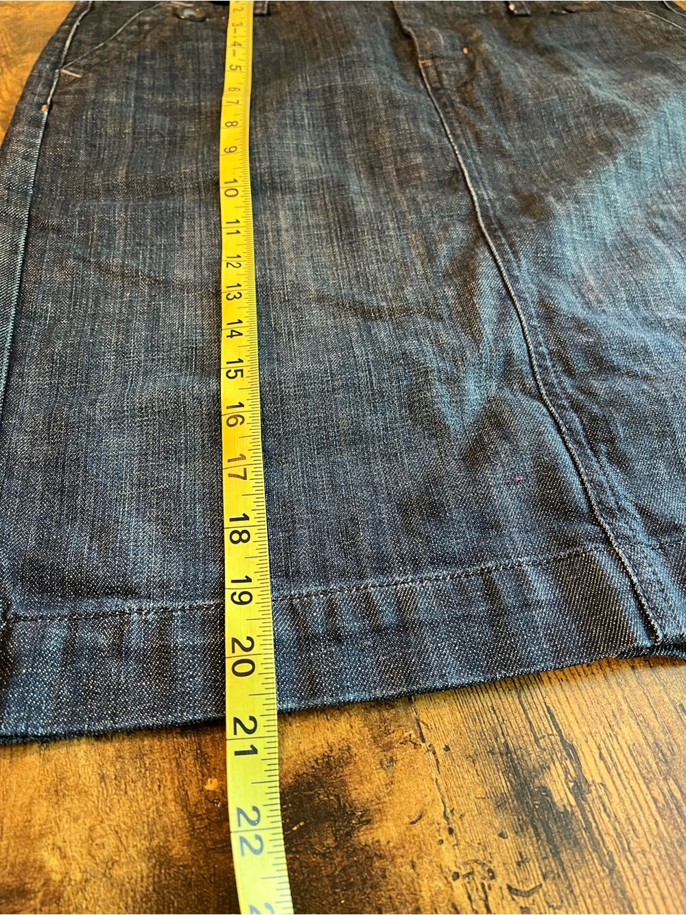 Gap 1969 Limited Edition Dark Wash Denim Skirt Size 10 Button Detail - Picture 8 of 9